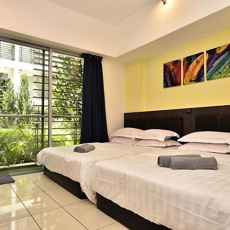 H&F Homestay The Two Owls Nest Aeropod Sovo Studio Room - 2 Queen Bed - Near Airport - Free Parking 코타키나발루 외부 사진
